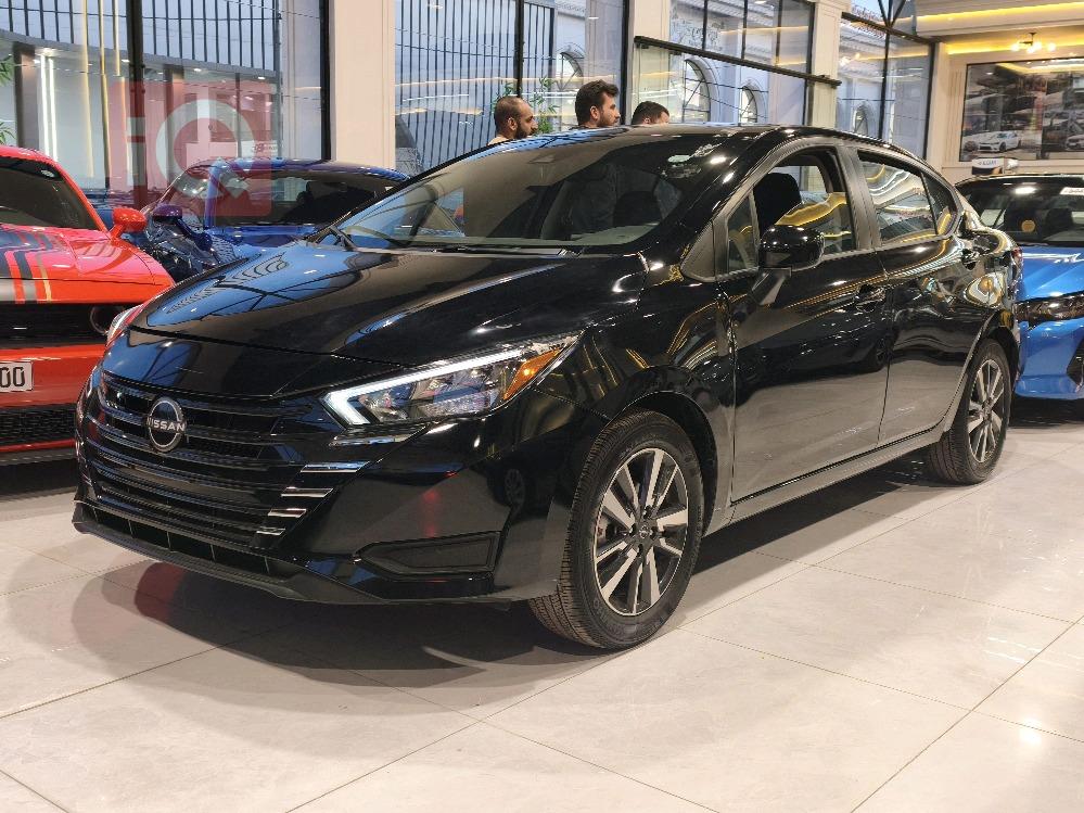 نيسان فيرسا